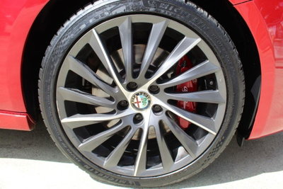 Alfa Romeo Giulietta 1750 Turbo Quadrifoglio Verde 240cv tct (4)