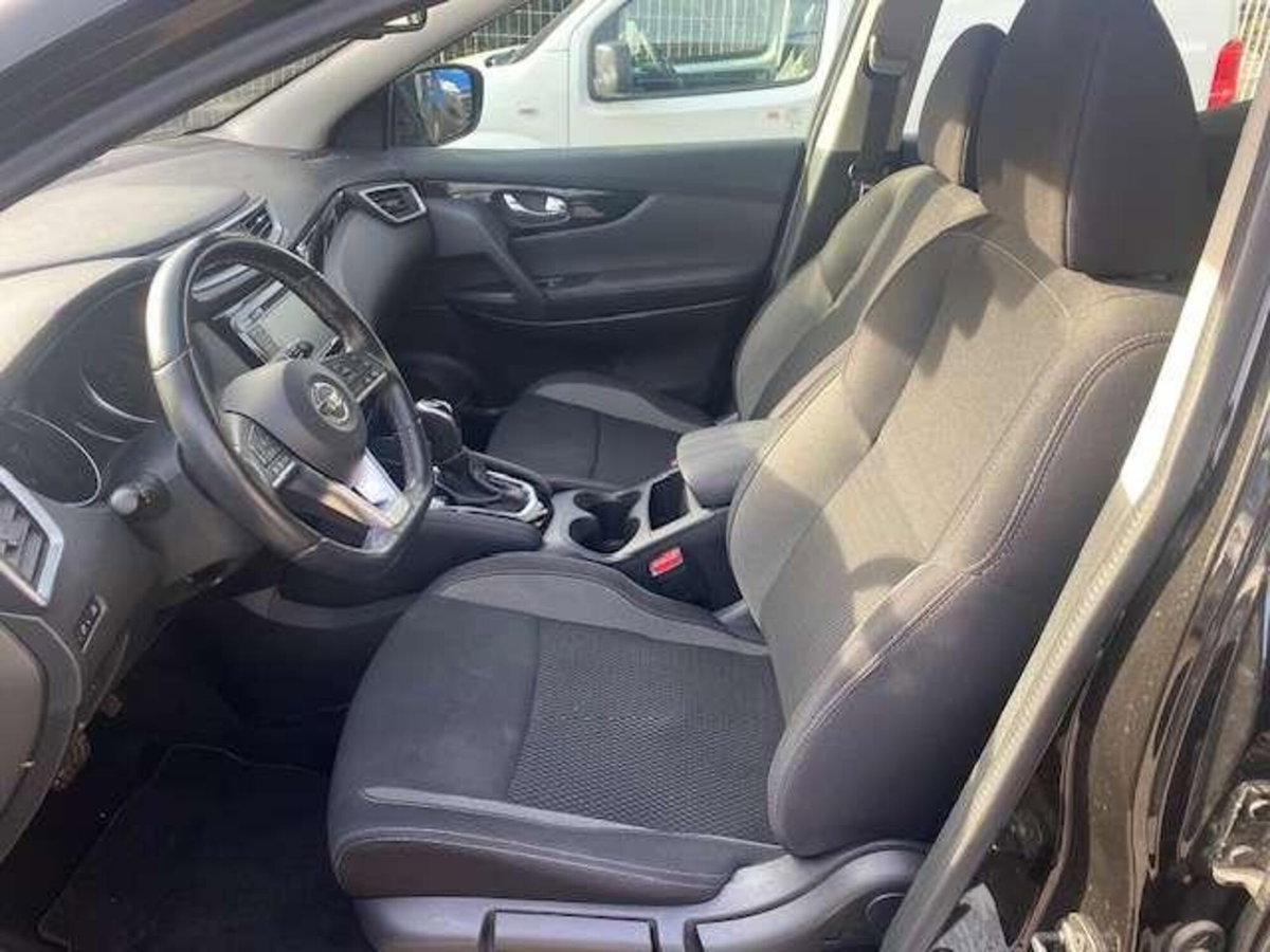 Nissan Qashqai 1.5 dCi 115 CV DCT Business (13)