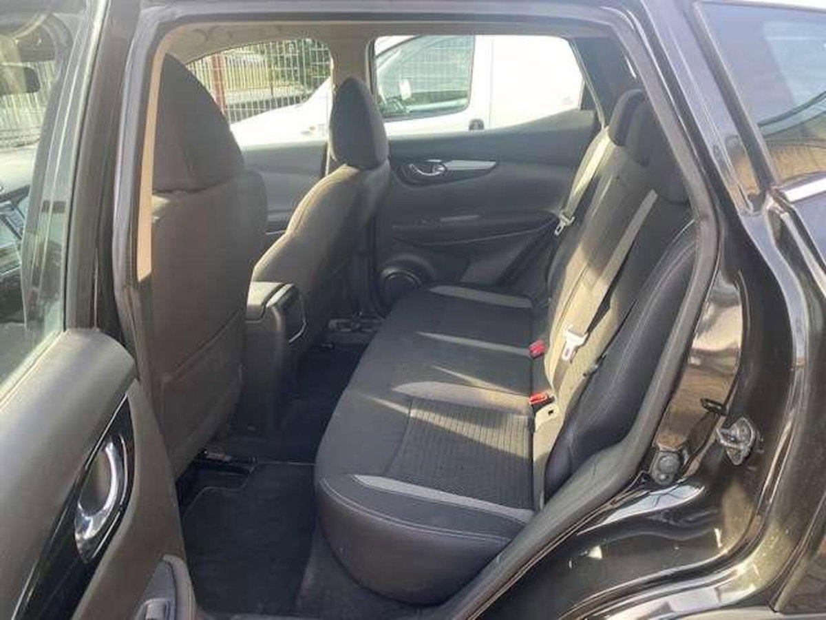 Nissan Qashqai 1.5 dCi 115 CV DCT Business (14)