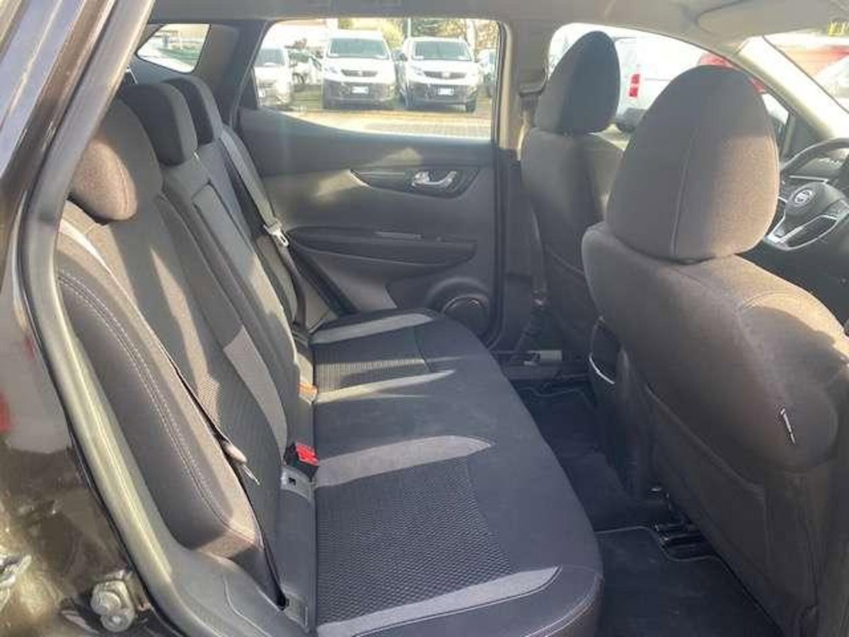 Nissan Qashqai 1.5 dCi 115 CV DCT Business (17)