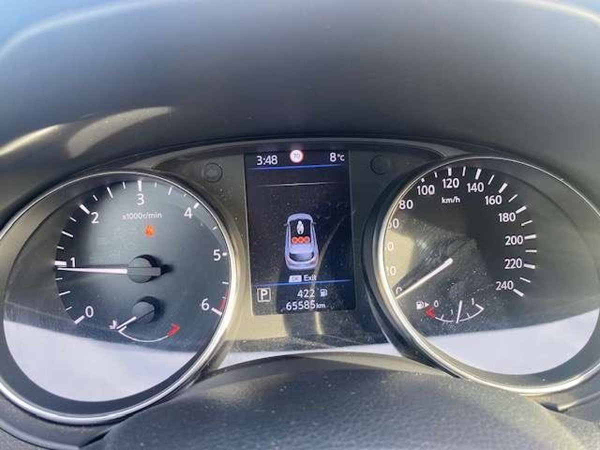 Nissan Qashqai 1.5 dCi 115 CV DCT Business (8)