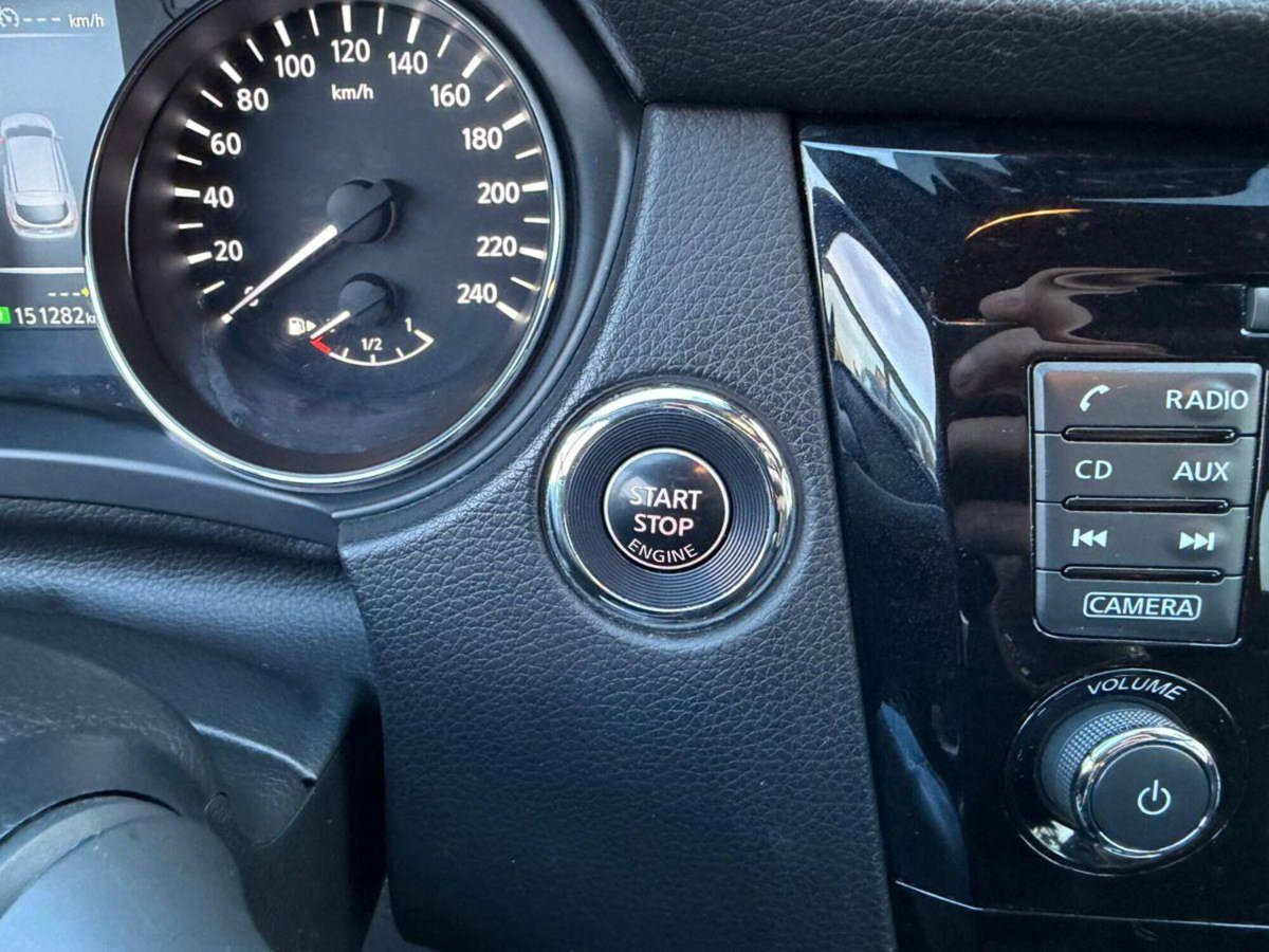 Nissan Qashqai 1.6 dCi 2WD Tekna (16)
