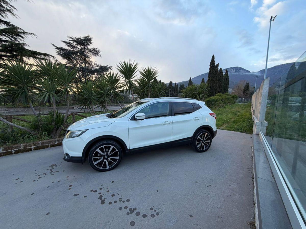 Nissan Qashqai 1.6 dCi 2WD Tekna (3)