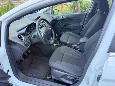 Ford Fiesta 1.5 TDCi 75CV 5 porte Titanium (7)
