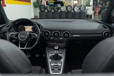 Audi TT Cabrio 1.8 TFSI S line (2)
