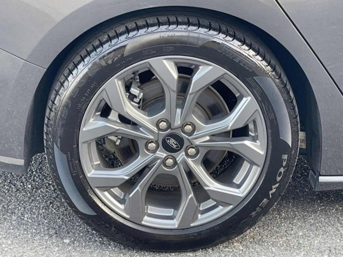 Ford Focus 1.5 EcoBlue 115 CV automatico 5p. ST-Line Style (5)