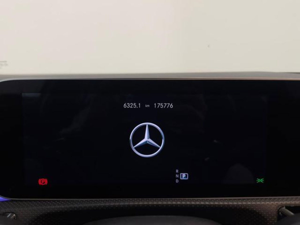 Mercedes-Benz Classe A 200 d AMG Line Premium Plus auto (9)