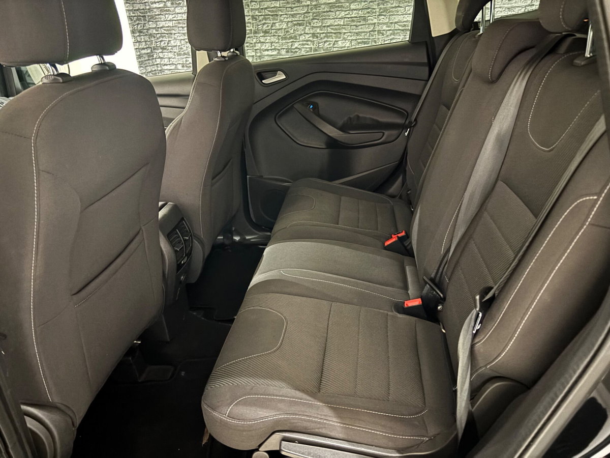 Ford Kuga 2.0 TDCI 115 CV 2WD Titanium (13)