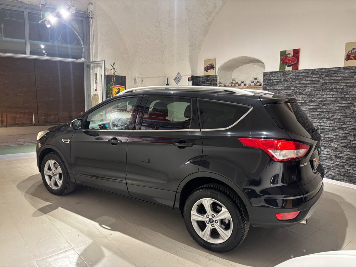Ford Kuga 2.0 TDCI 115 CV 2WD Titanium (2)