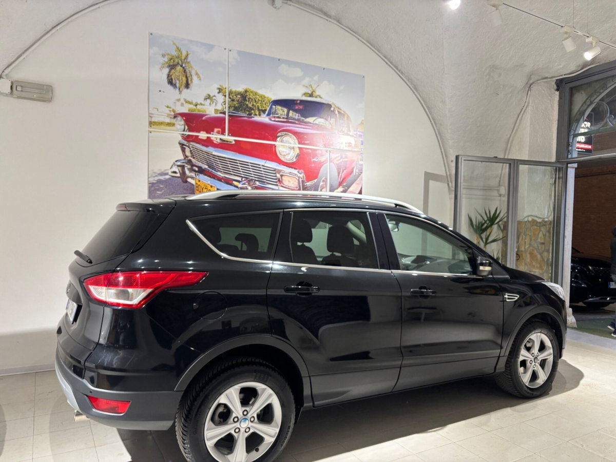 Ford Kuga 2.0 TDCI 115 CV 2WD Titanium (6)