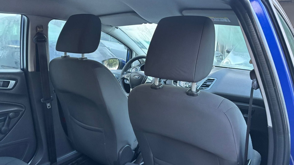 Ford Fiesta Plus 1.5 TDCi 75CV 5 porte (5)