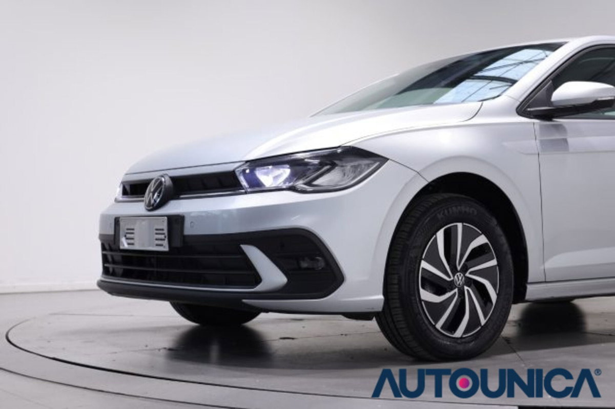 Volkswagen Polo 1.0 tsi Life 95cv dsg (11)