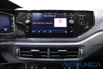 Volkswagen Polo 1.0 tsi Style 95cv (9)