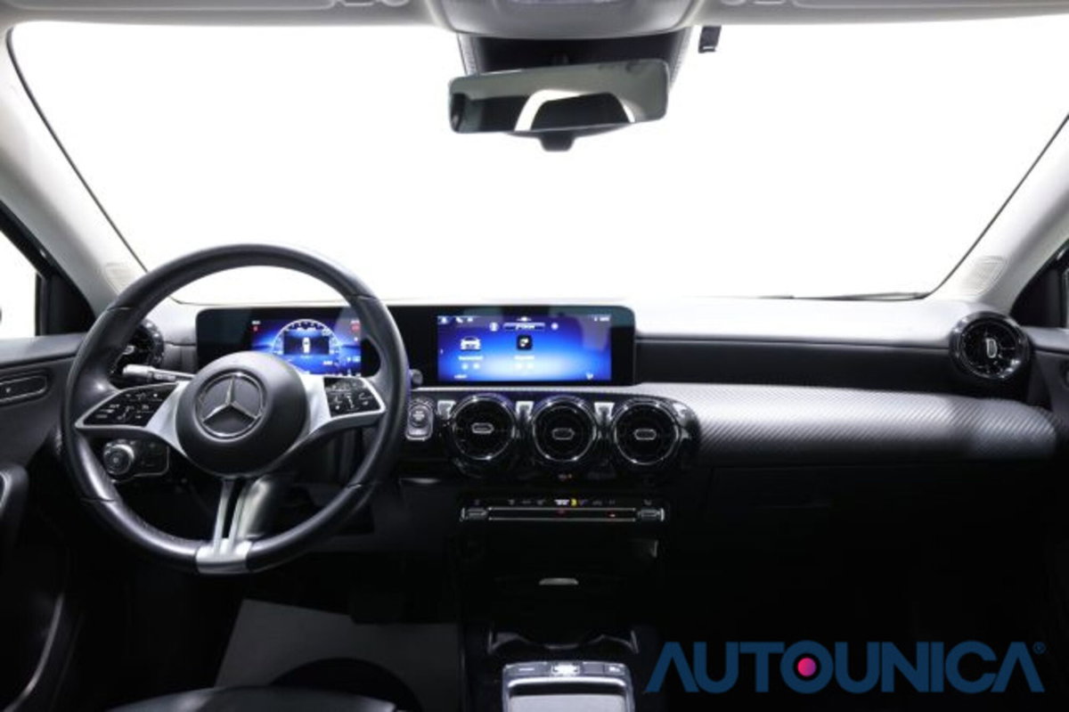 Mercedes-Benz Classe A Sedan 180 d Automatic 4p. Executive (10)