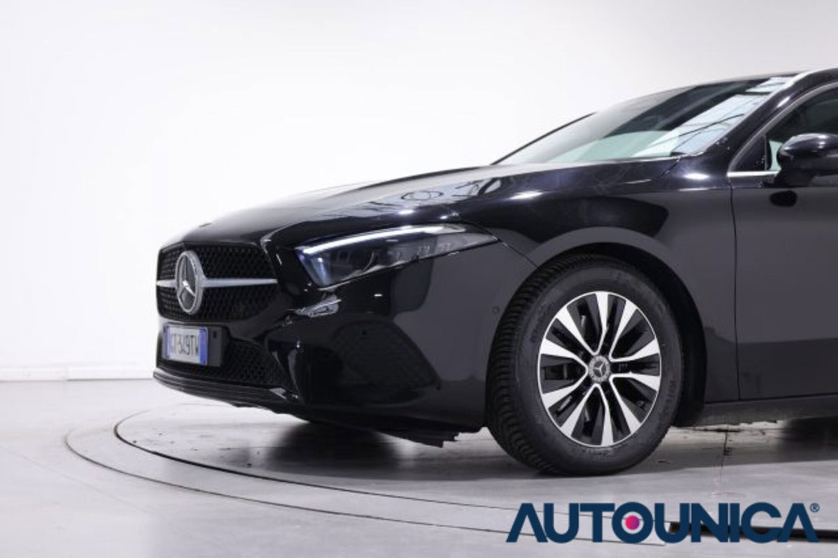 Mercedes-Benz Classe A Sedan 180 d Automatic 4p. Executive (12)