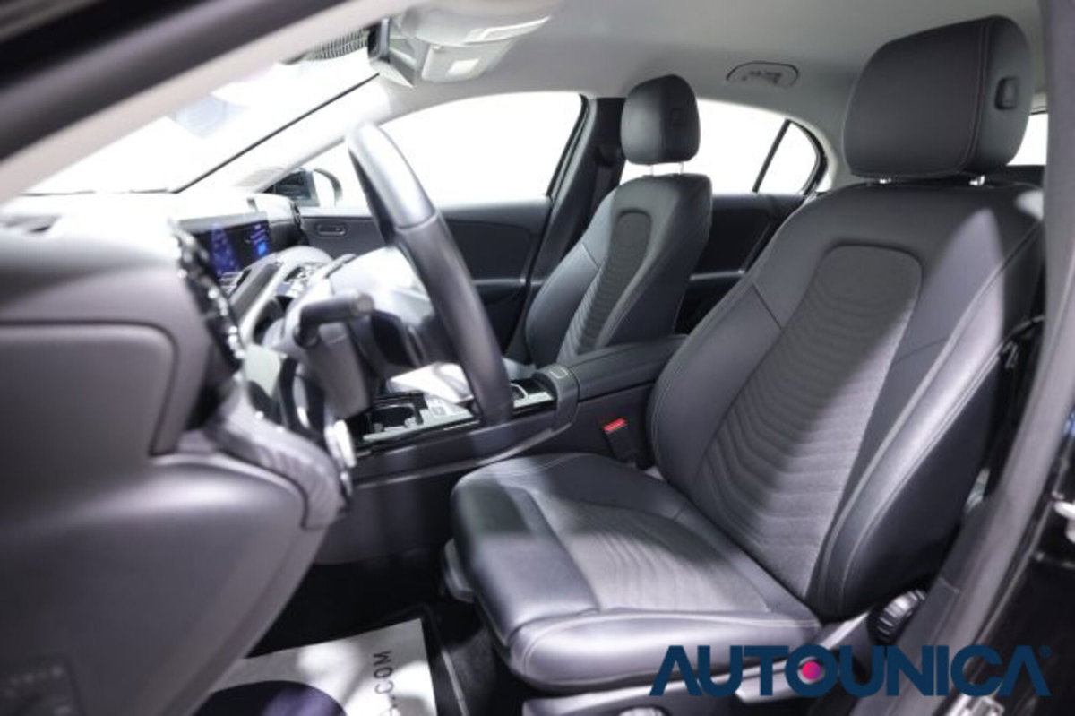Mercedes-Benz Classe A Sedan 180 d Automatic 4p. Executive (6)