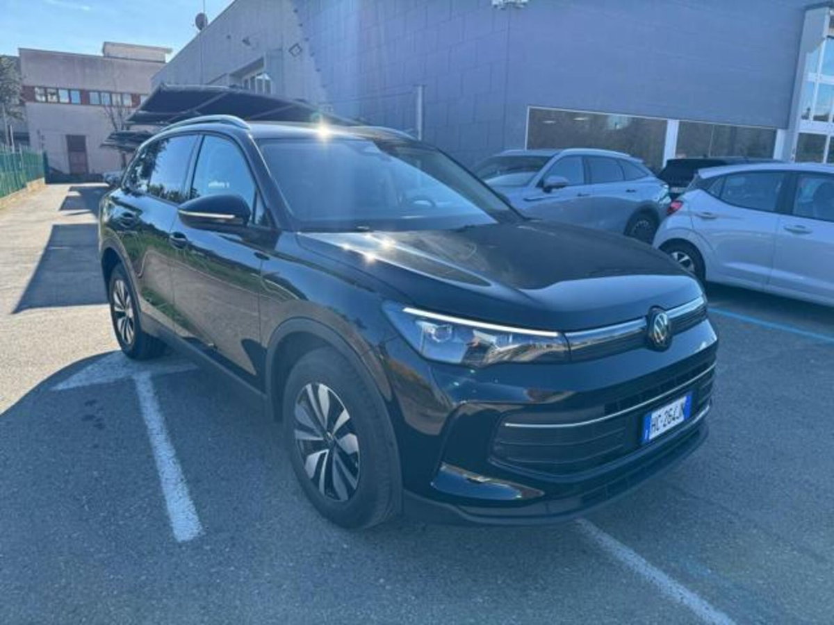Volkswagen Tiguan 2.0 tdi Elegance 4motion 193cv dsg (3)