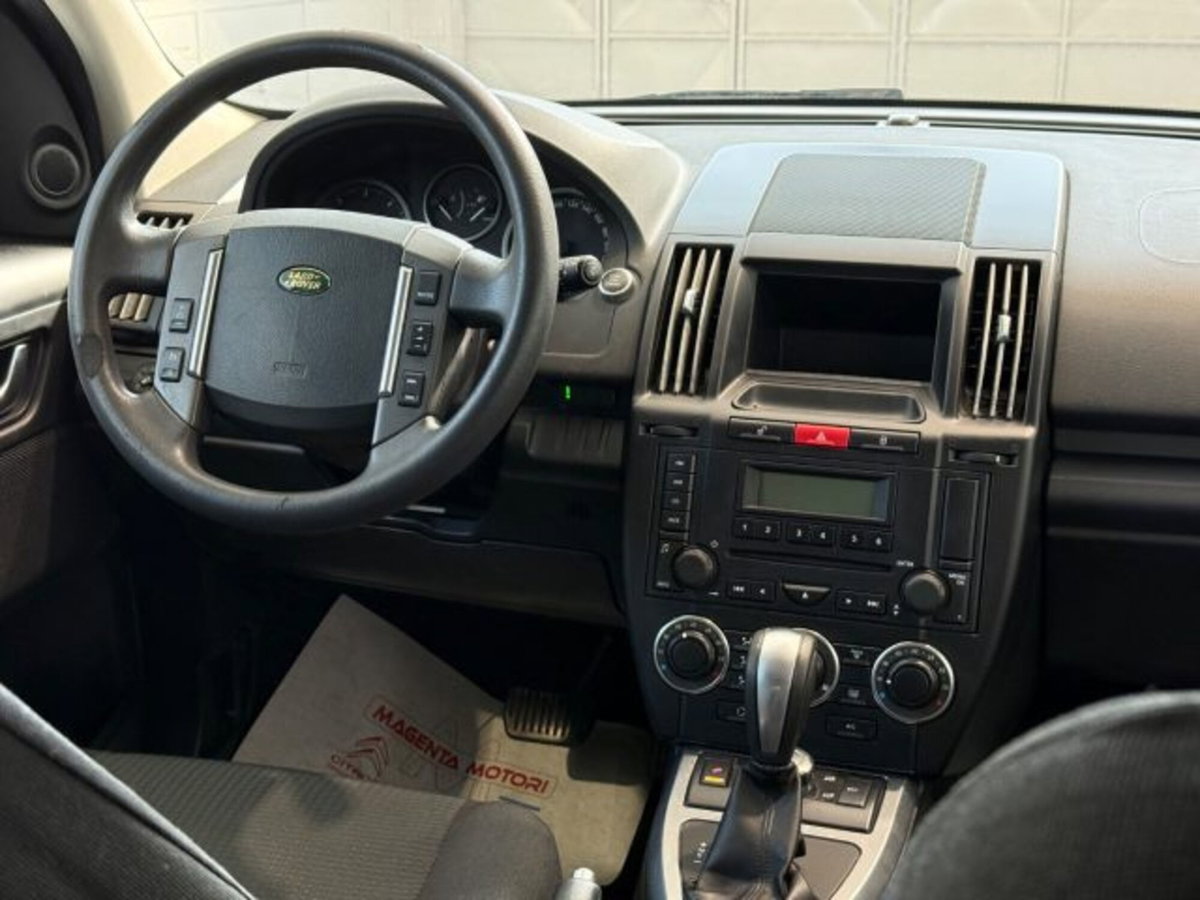 Land Rover Freelander 2.2 TD4 S.W. E (11)