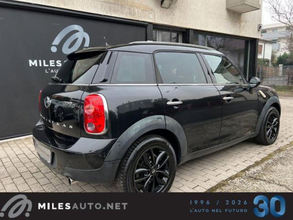 MINI Mini Countryman 2.0 Cooper D Countryman Automatica (15)
