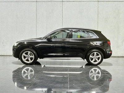Audi Q5 35 TDI quattro S tronic Business Design (3)