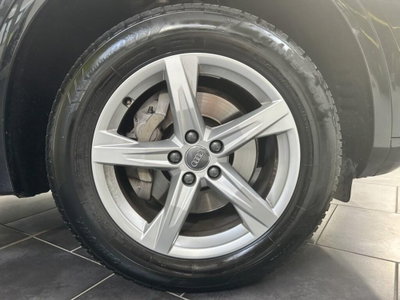 Audi Q5 35 TDI quattro S tronic Business Design (5)