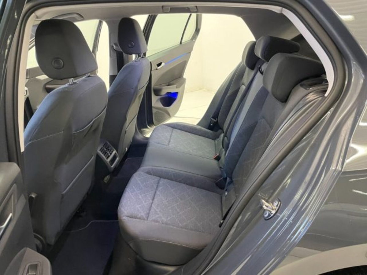 Volkswagen Golf Variant 1.0 eTSI EVO DSG Life (7)
