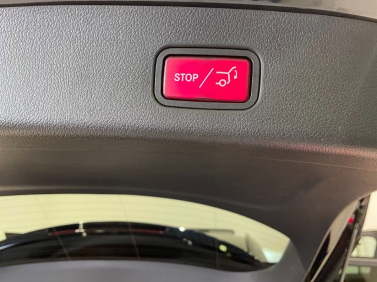 Mercedes-Benz GLC Elettrica 400 Premium 4matic (9)