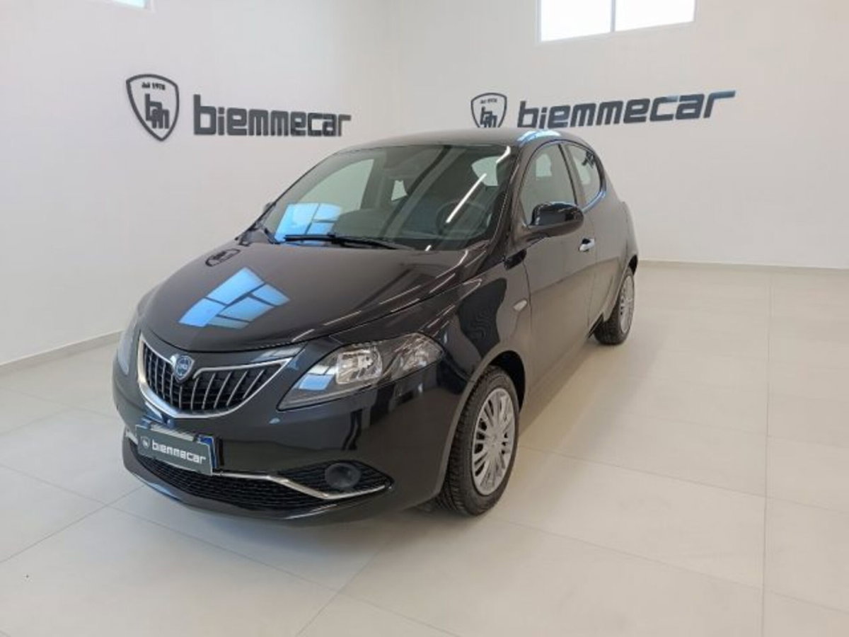 Lancia Ypsilon 1.0 FireFly 5 porte S&S Hybrid Ecochic Gold
