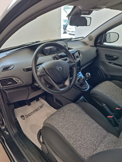 Lancia Ypsilon 1.0 FireFly 5 porte S&S Hybrid Ecochic Gold (14)