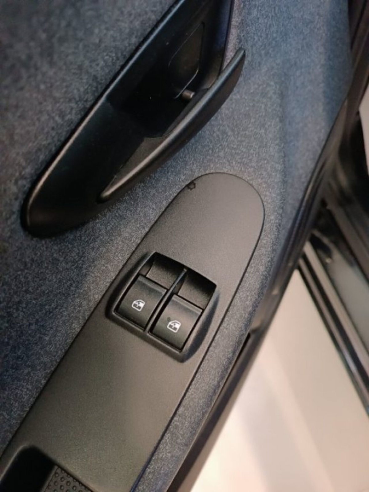 Lancia Ypsilon 1.0 FireFly 5 porte S&S Hybrid Ecochic Gold (18)