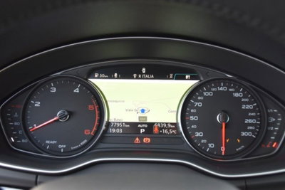 Audi Q5 40 TDI quattro Business Sport (11)
