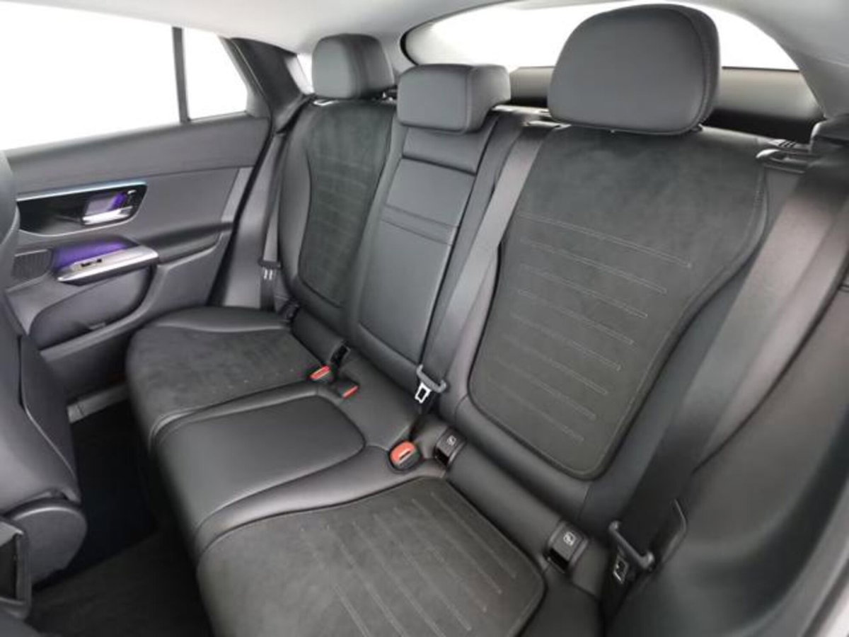 Mercedes-Benz GLC 220 d 4Matic Mild Hybrid AMG Premium Plus (12)