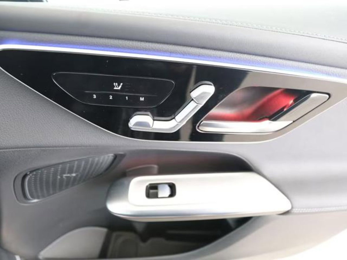 Mercedes-Benz GLC 220 d 4Matic Mild Hybrid AMG Premium Plus (17)