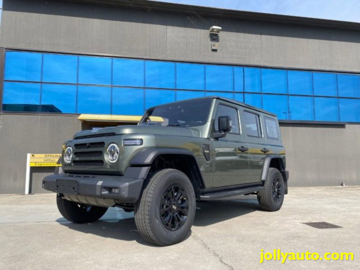 Emc 212 212 2.0 tgdi Adventurer 4wd 8at (9)