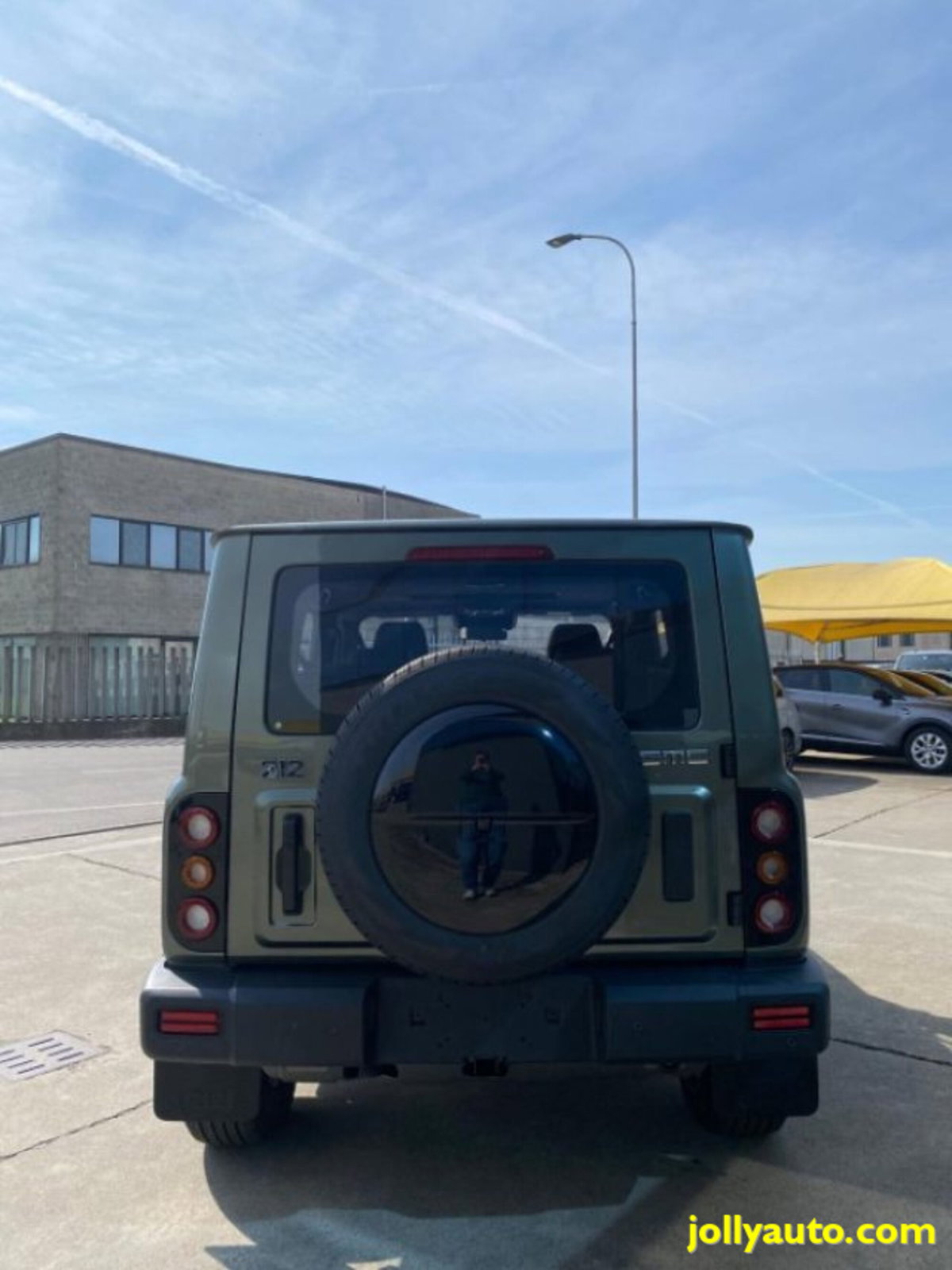 Emc 212 212 2.0 tgdi Adventurer 4wd 8at (14)