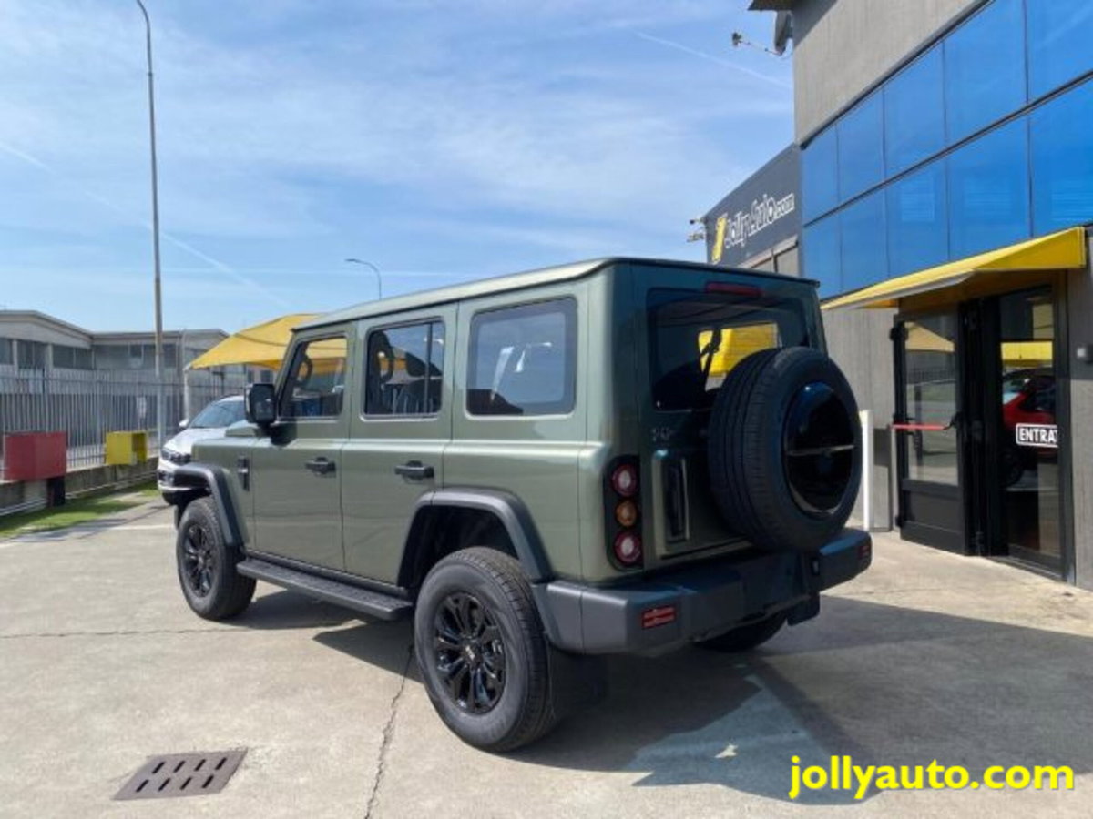 Emc 212 212 2.0 tgdi Adventurer 4wd 8at (15)