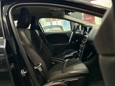 Volvo V40 D2 Geartronic Business Plus (13)