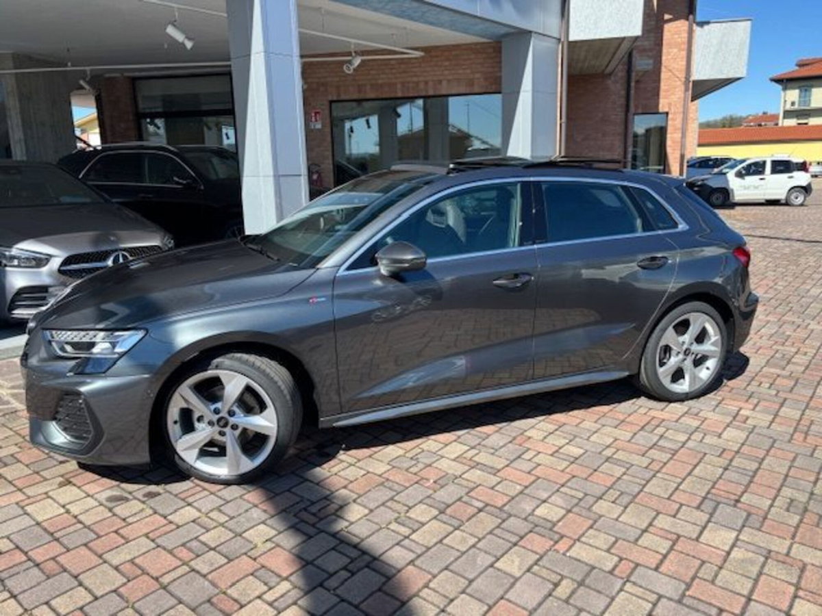 Audi A3 Sportback 35 TFSI S tronic S line edition (7)