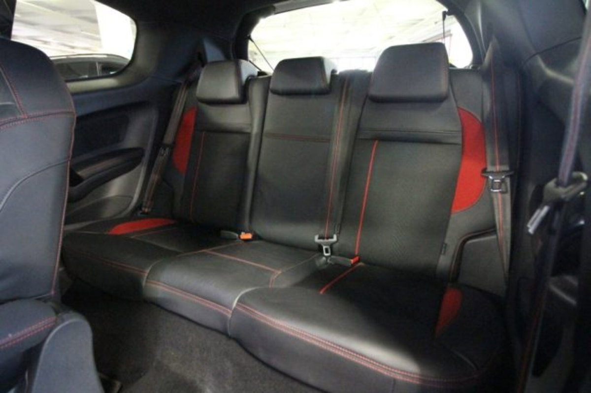 Peugeot 208 208 S&S 3 porte GTi 30th (12)