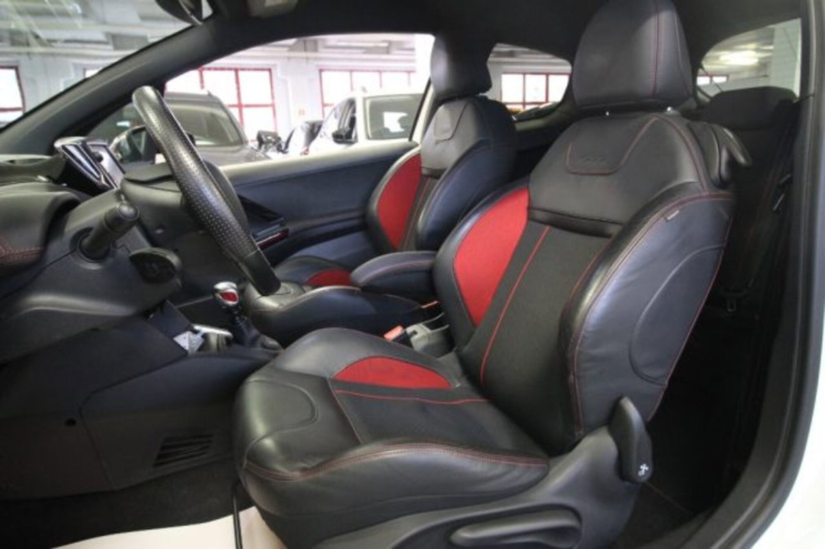 Peugeot 208 208 S&S 3 porte GTi 30th (19)