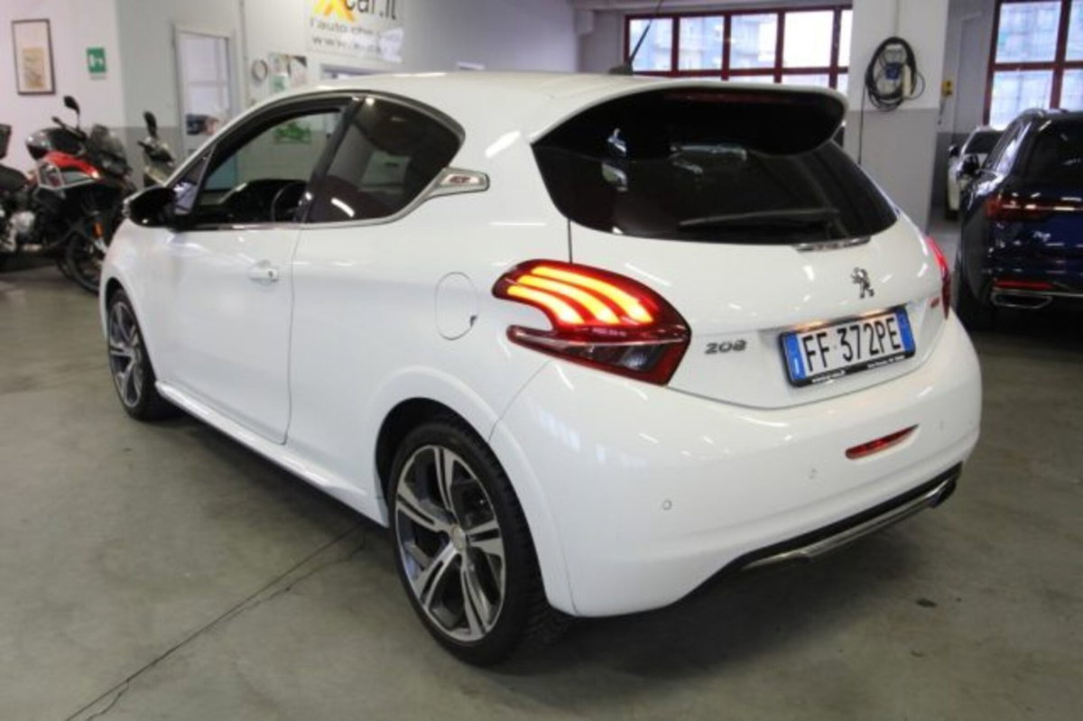 Peugeot 208 208 S&S 3 porte GTi 30th (4)