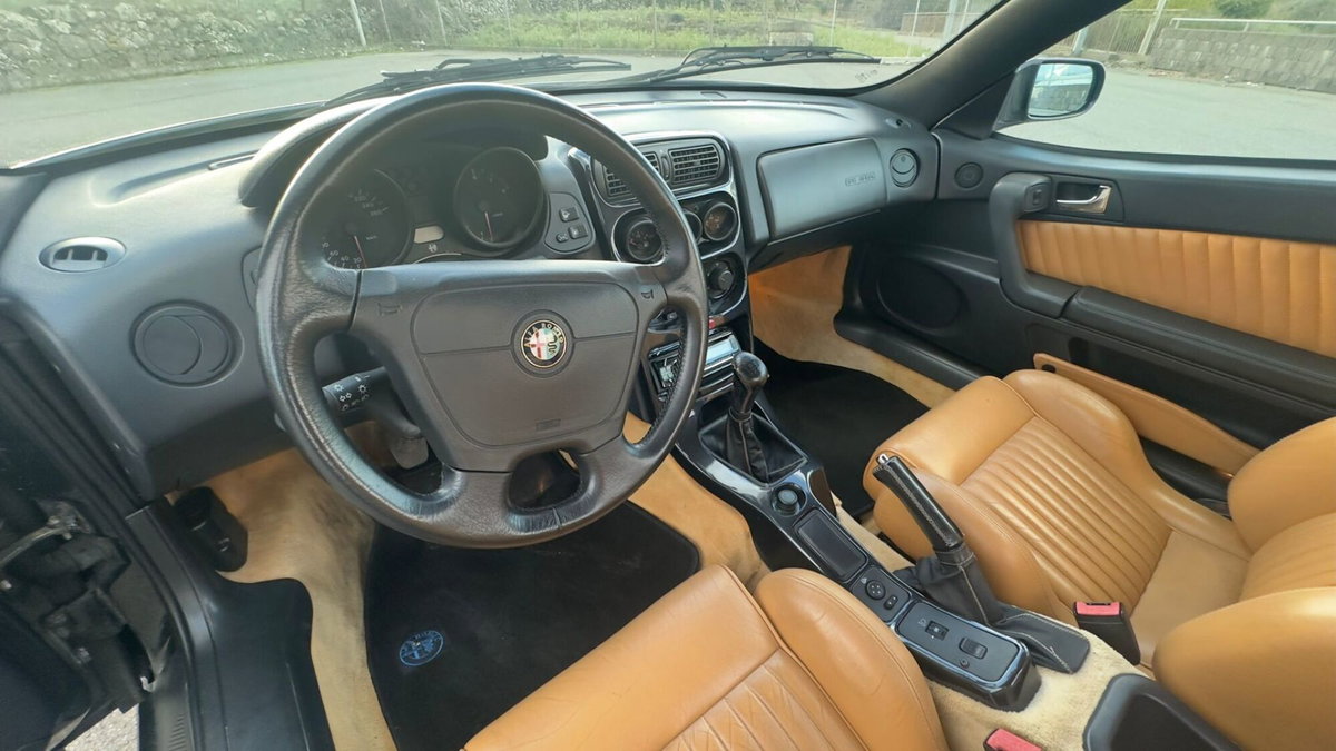 Alfa Romeo Gtv 2.0i V6 turbo cat (12)