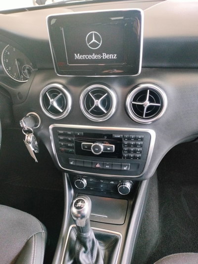 Mercedes-Benz Classe A 180 Sport (9)