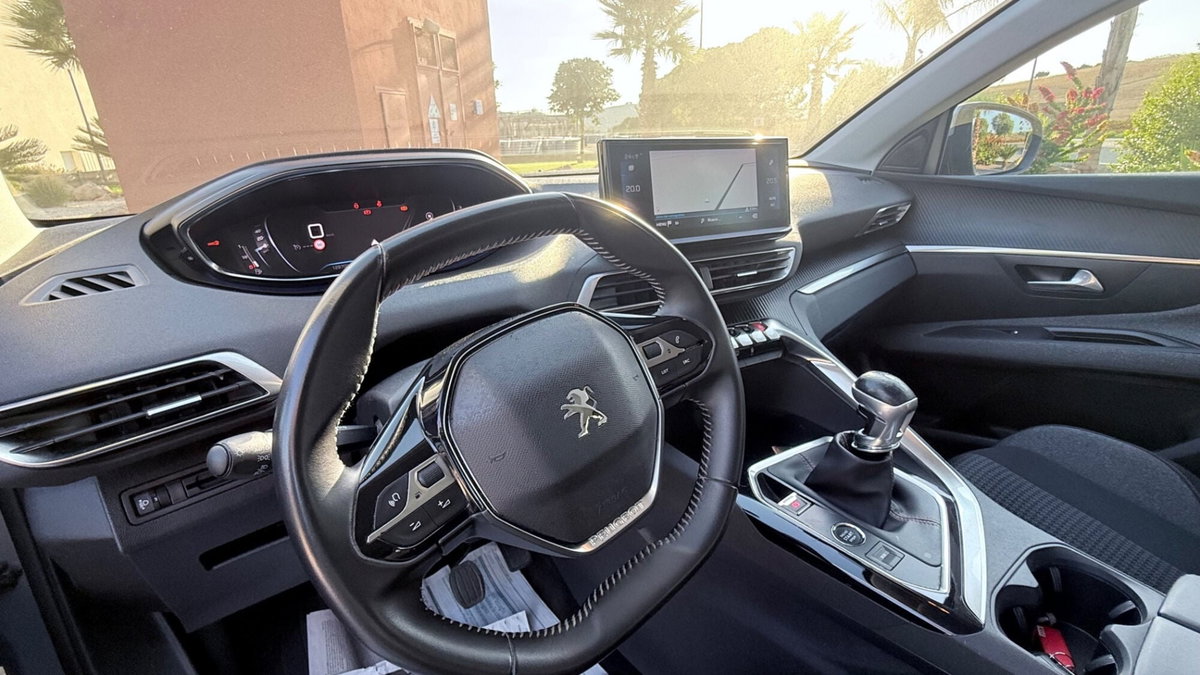 Peugeot 3008 BlueHDi 130 S&S Allure Pack (18)