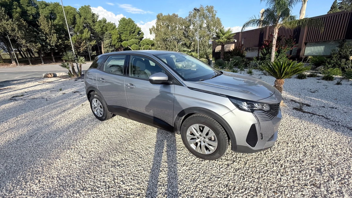 Peugeot 3008 BlueHDi 130 S&S Allure Pack (2)