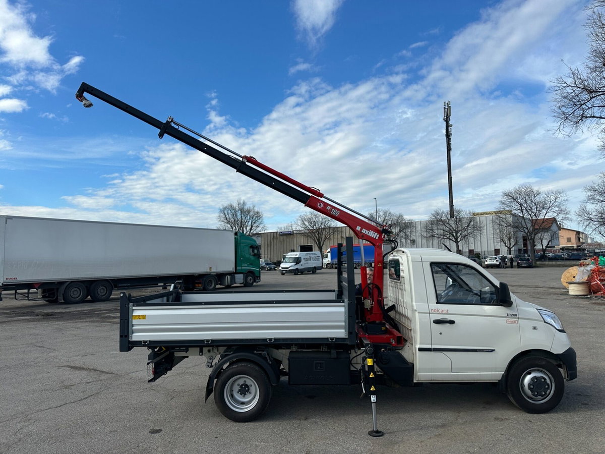 Piaggio Porter Cabinato NP6 LPG long range 3070 chassis Pro (7)