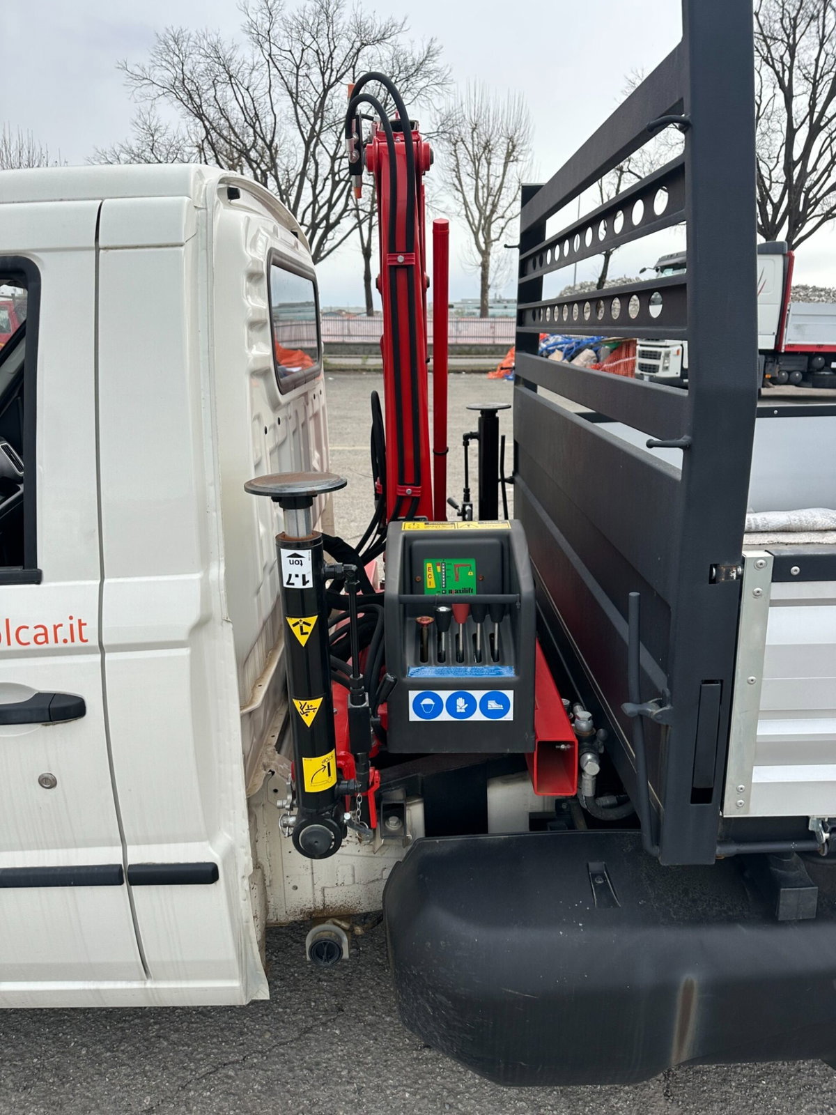 Piaggio Porter Cabinato NP6 LPG long range 3070 chassis Pro (9)