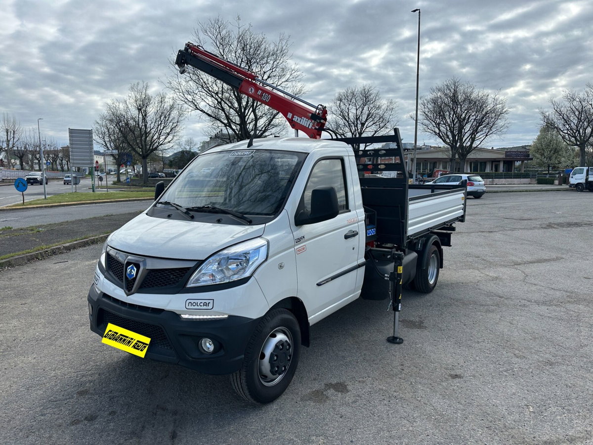 Piaggio Porter Cabinato NP6 LPG long range 3070 chassis Pro
