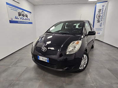 Toyota Yaris 1.0 3 porte Sol usata