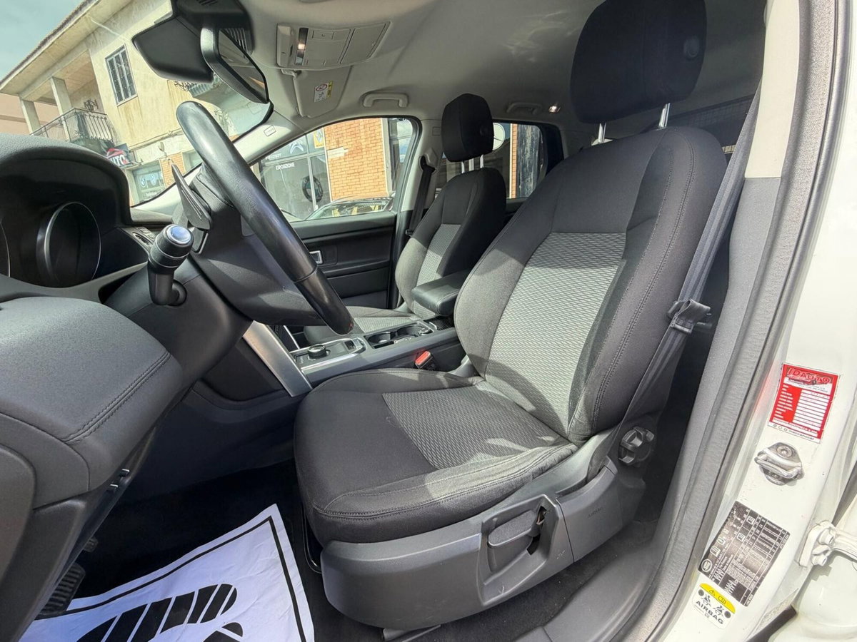Land Rover Discovery Sport 2.0 TD4 150 CV SE (11)